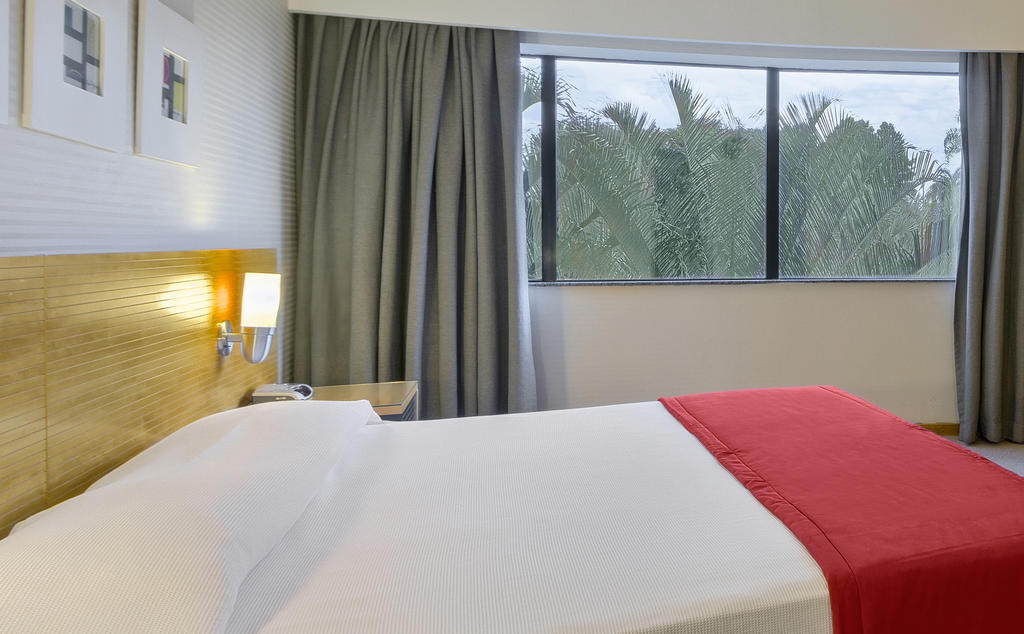 Golden Tulip Alvorada Hotel 4*