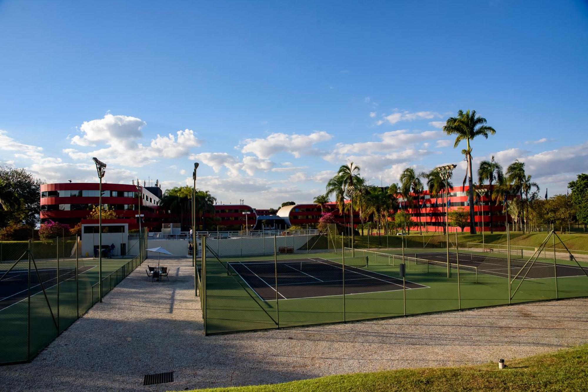 Hotel Golden Tulip Alvorada 4*